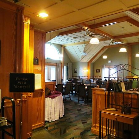 French Village Riverside Resort And Conference Centre מראה חיצוני תמונה